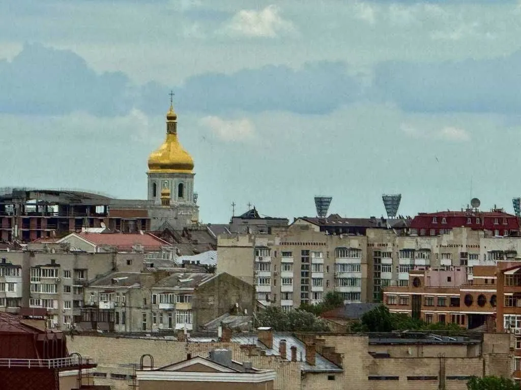 Фото Снять 2-комнатную квартиру, Дмитриевская ул. 80 Киев в долгосрочную аренду, цена: 35000 UAH, код 5799