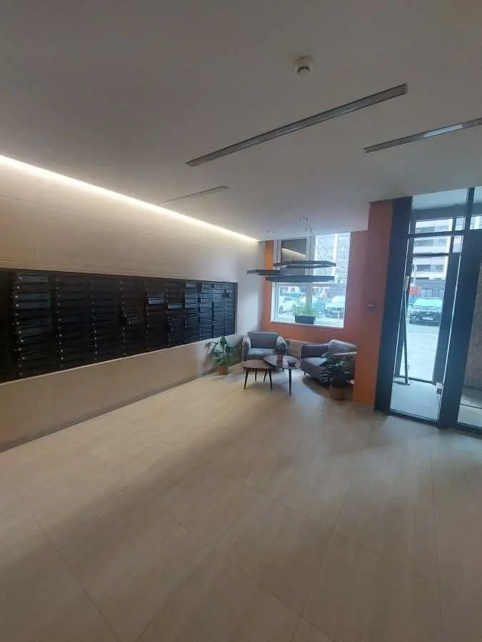 Фото Selling a 2-room apartment, 68 sq.m., Povitroflotskyi Avenue  Kyiv, price: 92000 USD, code 5802