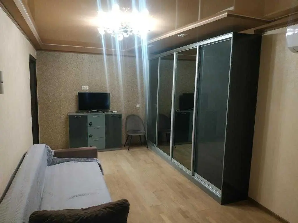 Фото Rent a 2-room apartment, Entuziastiv Street 33 Kyiv for long-term rent, price: 19500 UAH, code 5805