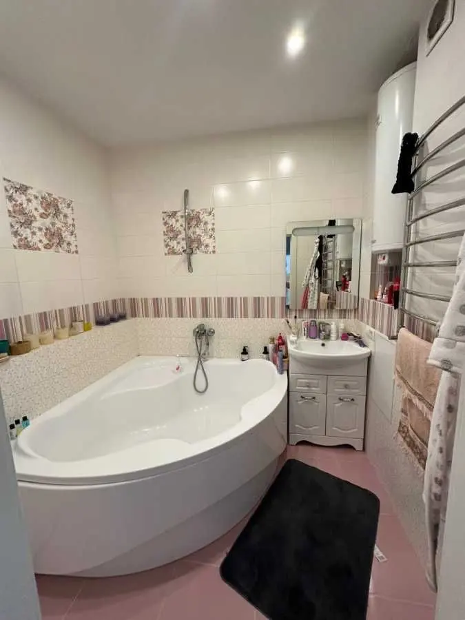 Фото Продаю 2-комнатную квартиру, 61 кв. м, Киевская ул. 243 Бровары, цена: 79000 USD, код 5808