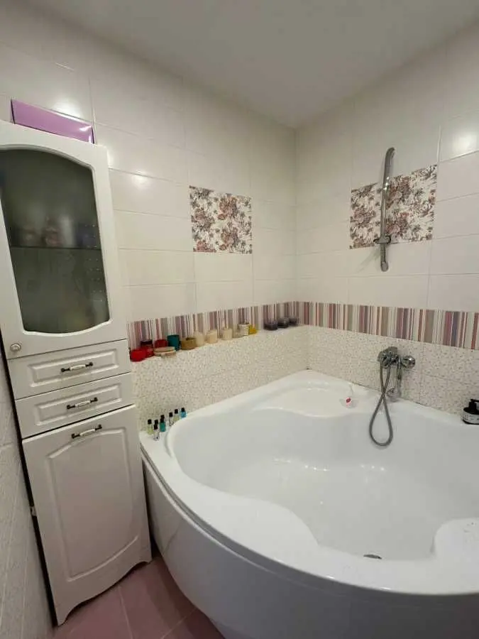 Фото Продаю 2-комнатную квартиру, 61 кв. м, Киевская ул. 243 Бровары, цена: 79000 USD, код 5808