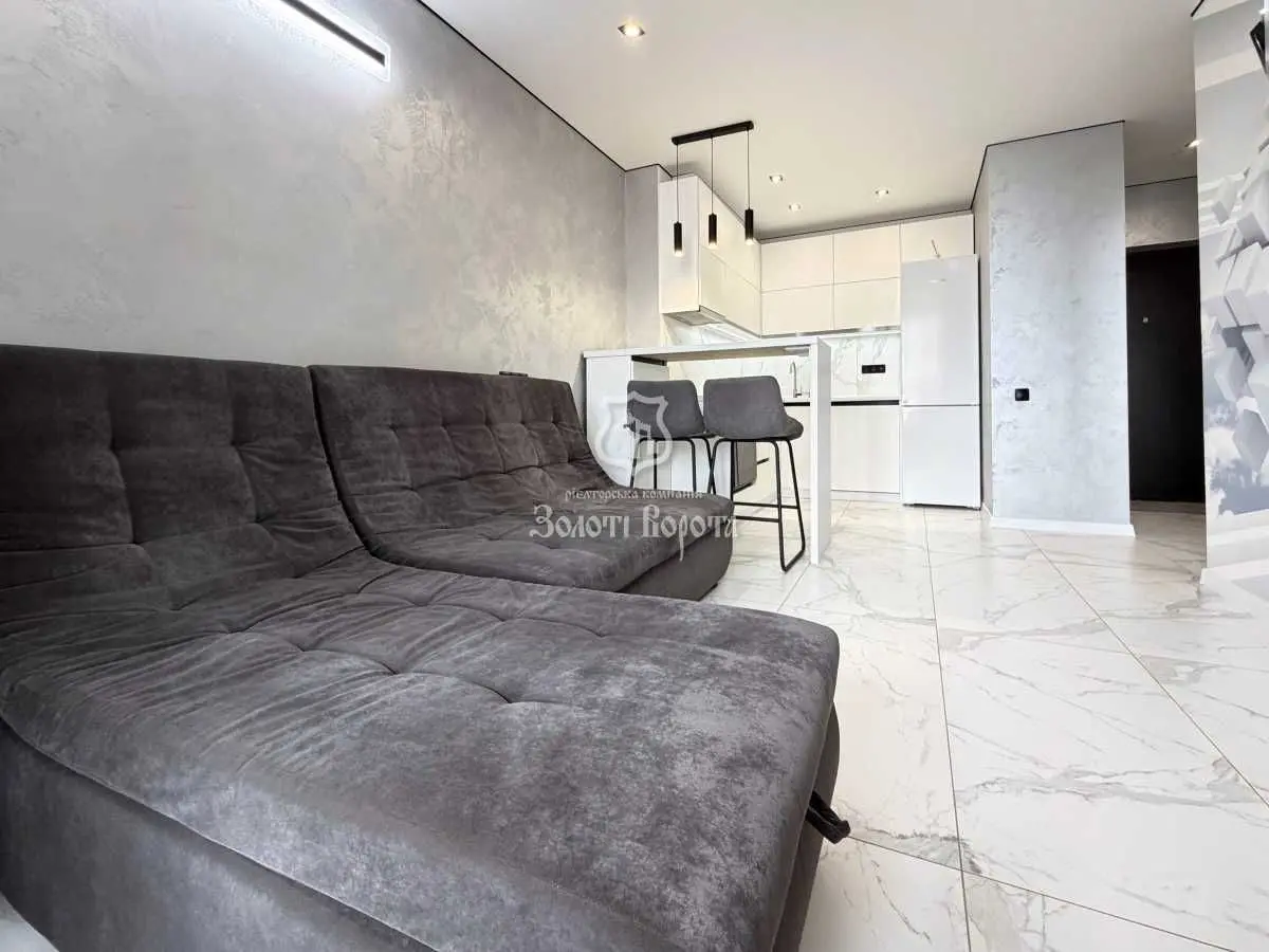 Фото Продаю 1-комнатную квартиру, 45 кв. м, Генерала Тупикова ул.  Киев, цена: 115000 USD, код 5809