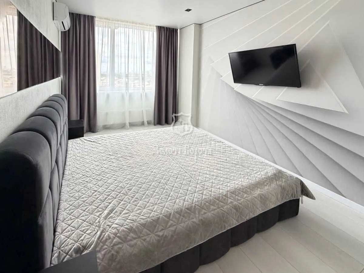 Фото Продаю 1-комнатную квартиру, 45 кв. м, Генерала Тупикова ул.  Киев, цена: 115000 USD, код 5809