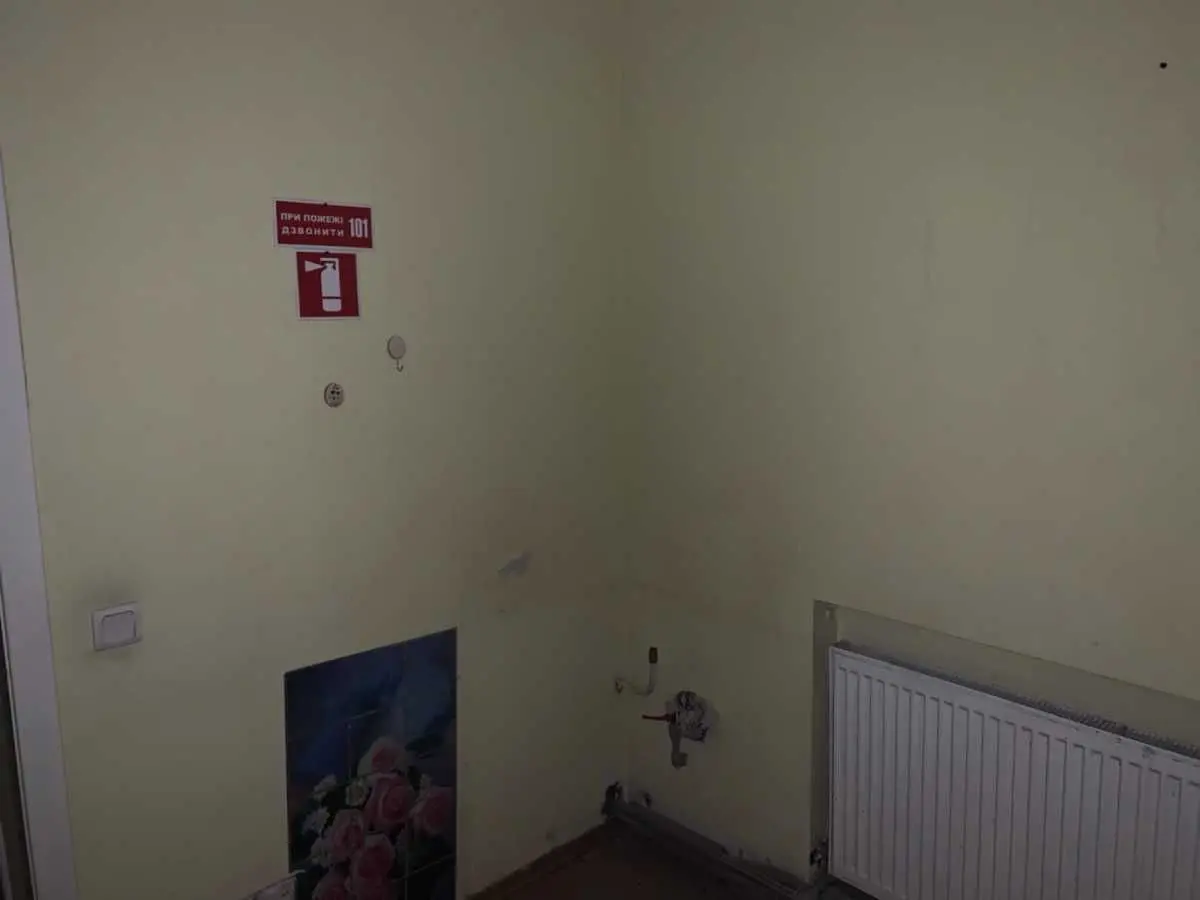 Фото Продаю офіс, 90.6 кв. м, Ювілейний просп. (50-річчя ВЛКСМ) 54 Харків, ціна: 42000 USD, код 5817
