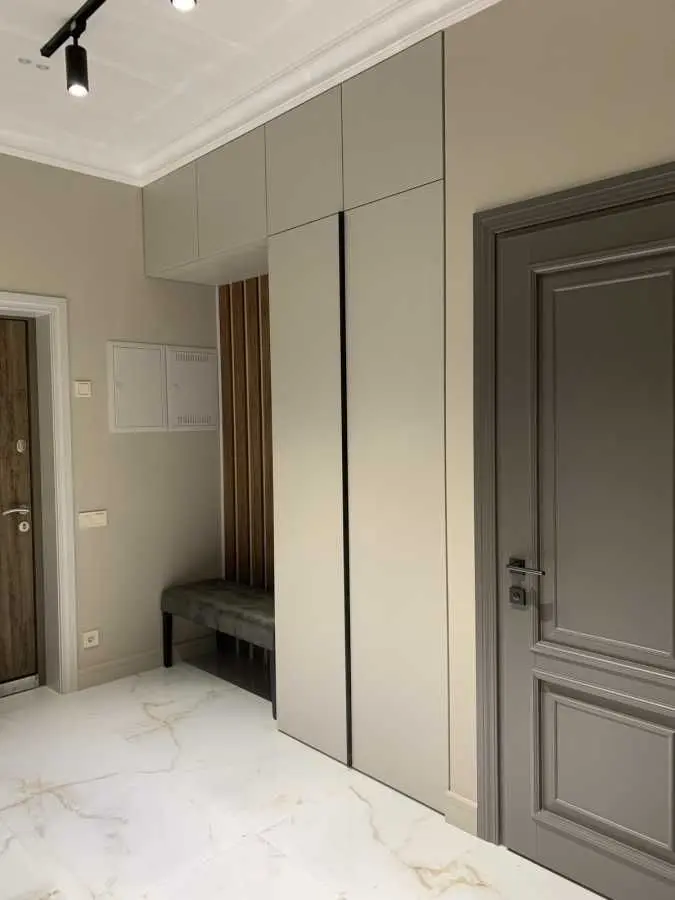 Фото Продаю 1 кімнатну квартиру, 54.5 кв. м, Микільсько-Слобідська вул. 3б Київ, ціна: 155000 USD, код 5820