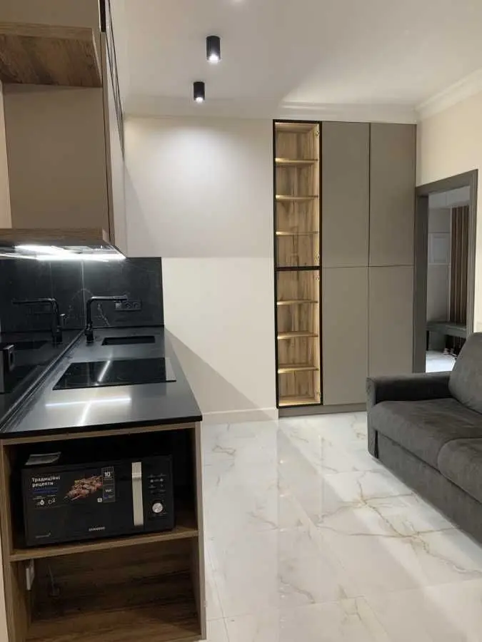 Фото Продаю 1 кімнатну квартиру, 54.5 кв. м, Микільсько-Слобідська вул. 3б Київ, ціна: 155000 USD, код 5820