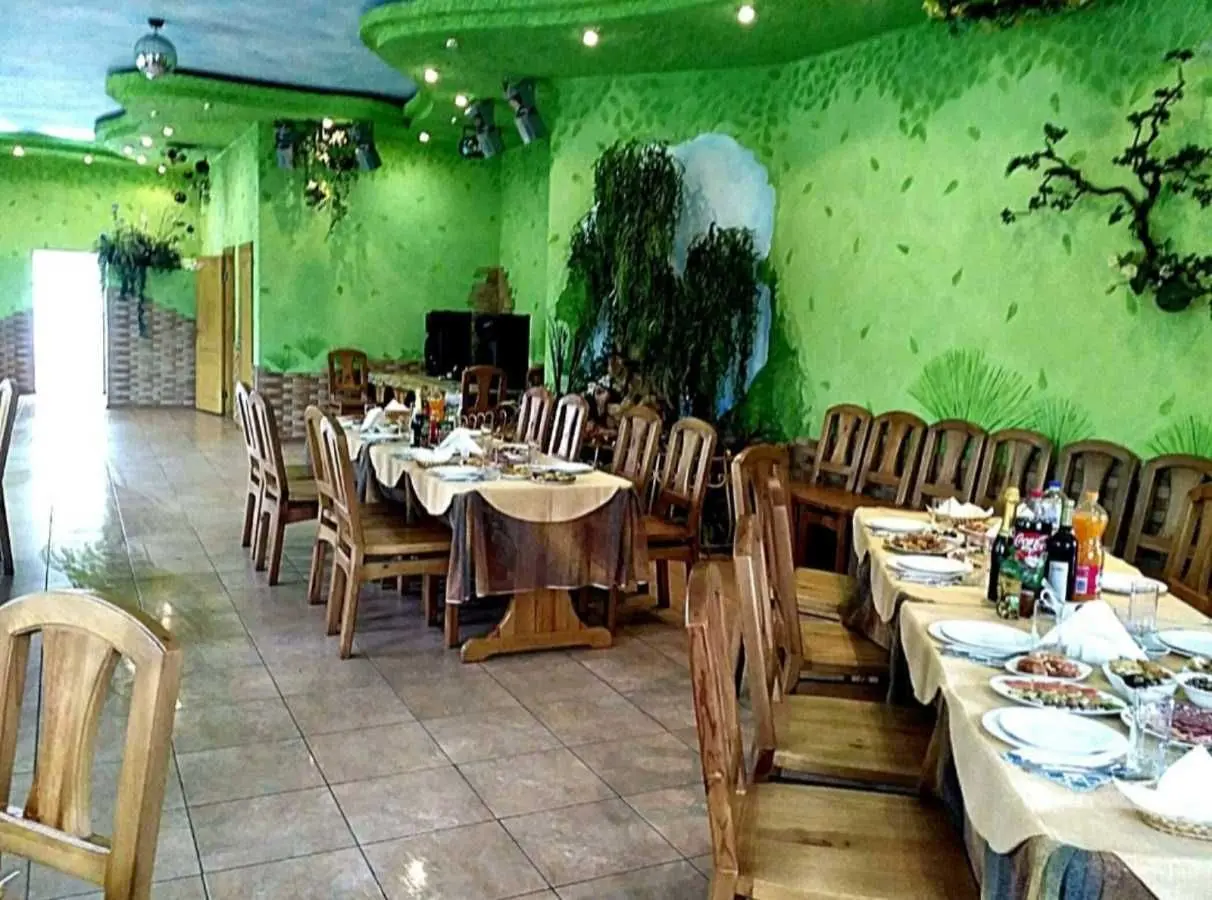 Фото Продаю офис, 465 кв. м, Порадівка, цена: 71000 USD, код 5828