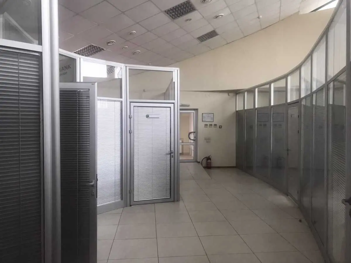 Фото Арендовать офис, Петра Полтавы ул. 2 Ровно в долгосрочную аренду, цена: 28000 UAH, код 5837