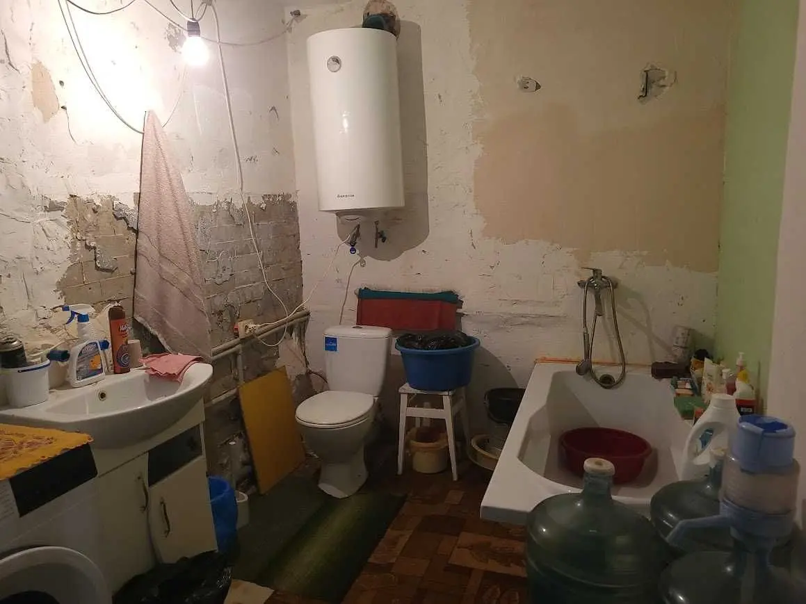 Фото Продаю 1-комнатную квартиру, 37 кв. м, Строителей ул.  Красилівка, цена: 15000 USD, код 5840