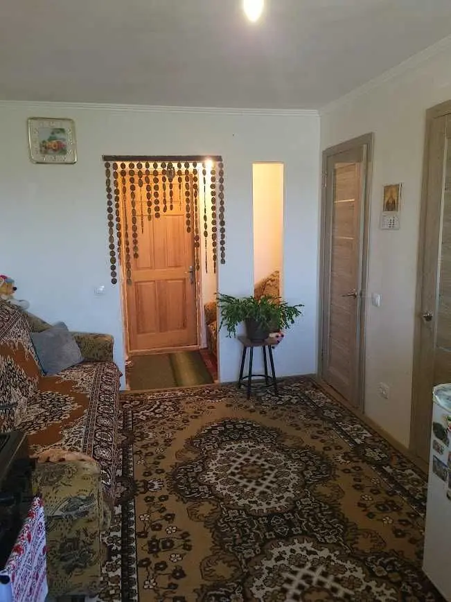 Фото Продаю 1-комнатную квартиру, 37 кв. м, Строителей ул.  Красилівка, цена: 15000 USD, код 5840