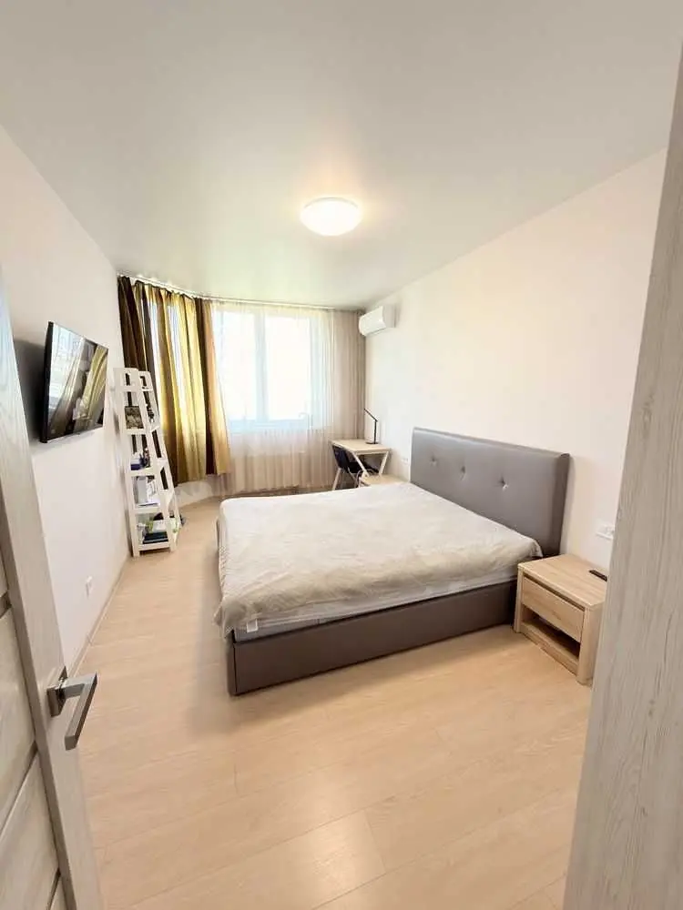 Фото Selling a 2-room apartment, 61 sq.m., Vidradnyi Avenue  Kyiv, price: 103000 USD, code 5841