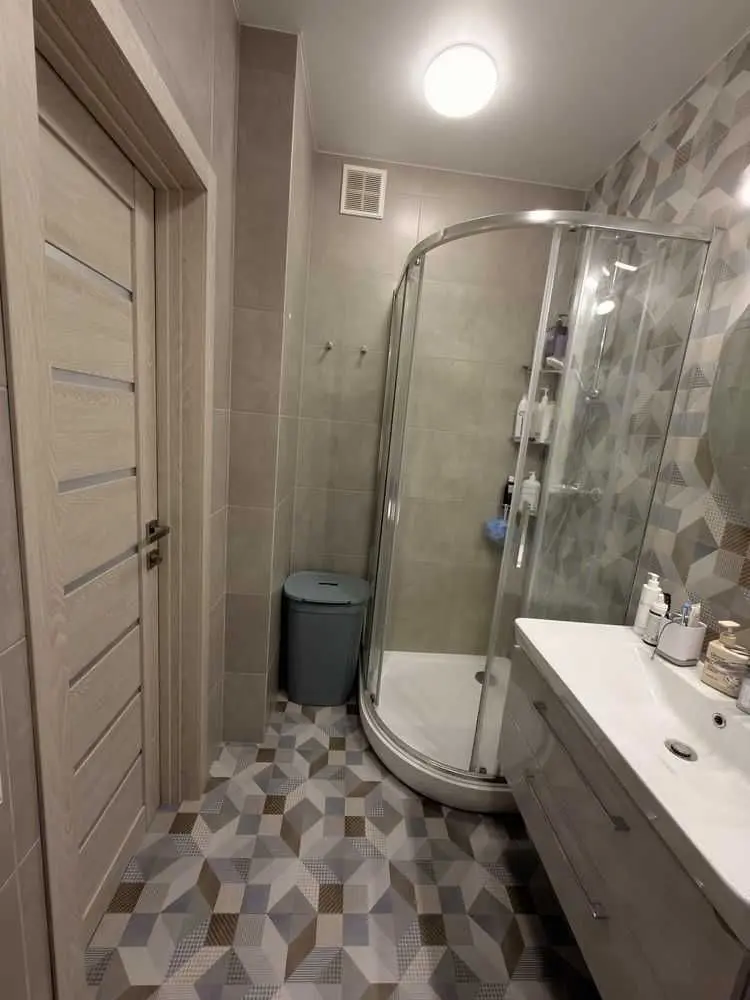Фото Selling a 2-room apartment, 61 sq.m., Vidradnyi Avenue  Kyiv, price: 103000 USD, code 5841