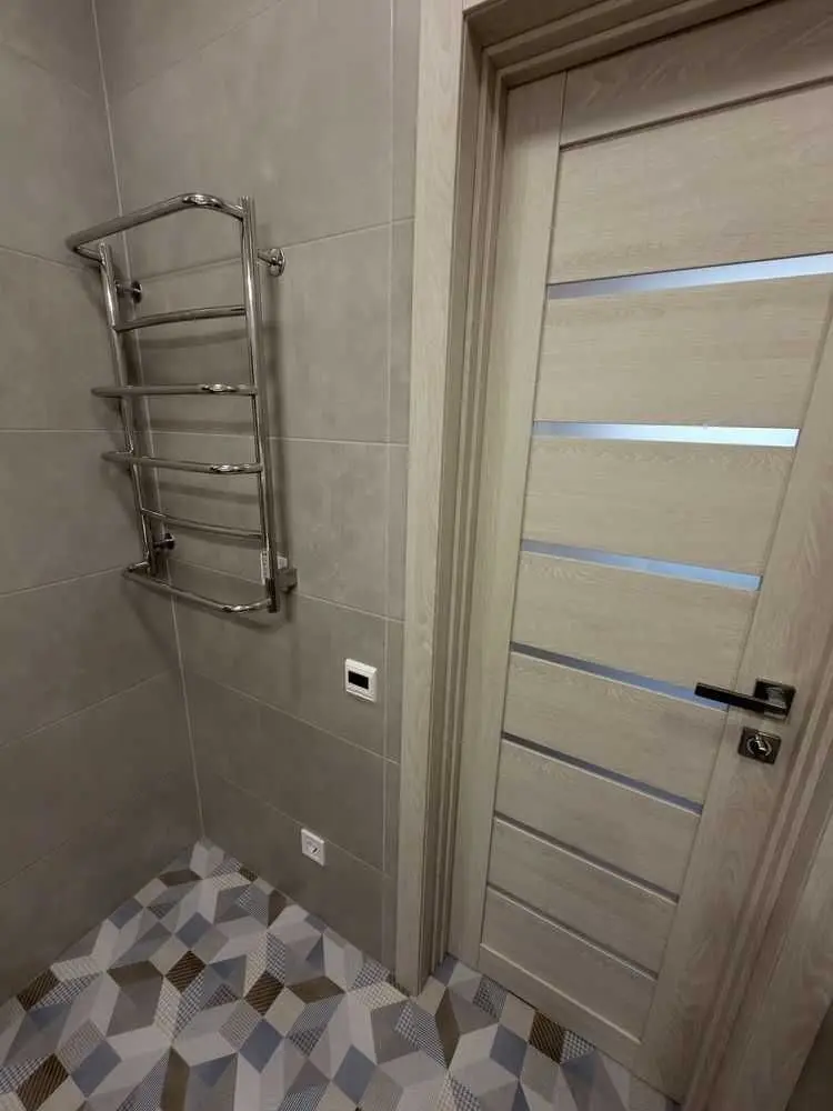 Фото Selling a 2-room apartment, 61 sq.m., Vidradnyi Avenue  Kyiv, price: 103000 USD, code 5841