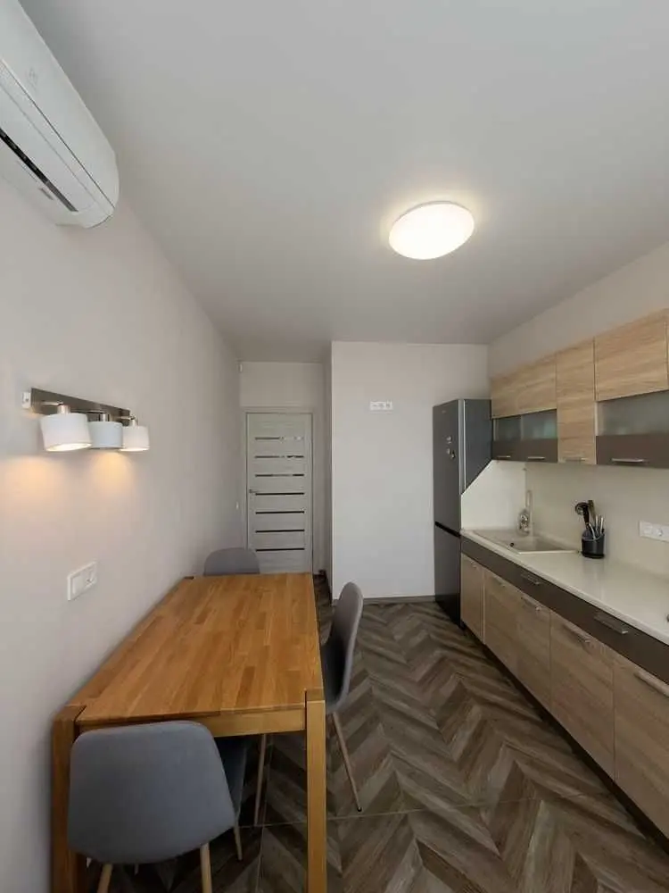 Фото Selling a 2-room apartment, 61 sq.m., Vidradnyi Avenue  Kyiv, price: 103000 USD, code 5841