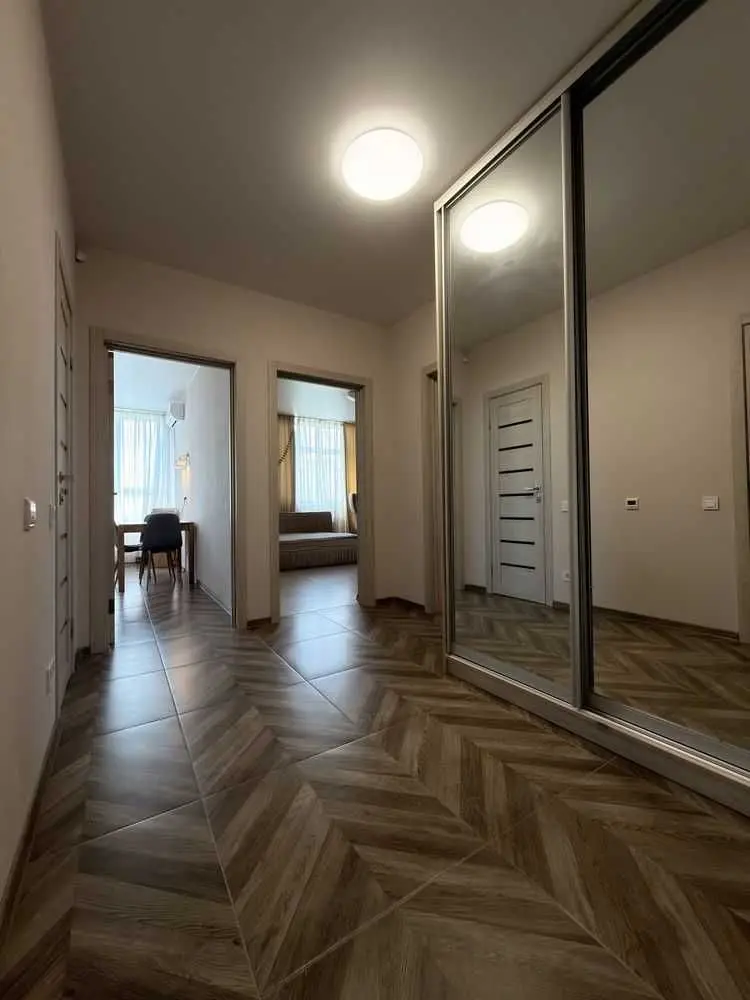 Фото Selling a 2-room apartment, 61 sq.m., Vidradnyi Avenue  Kyiv, price: 103000 USD, code 5841
