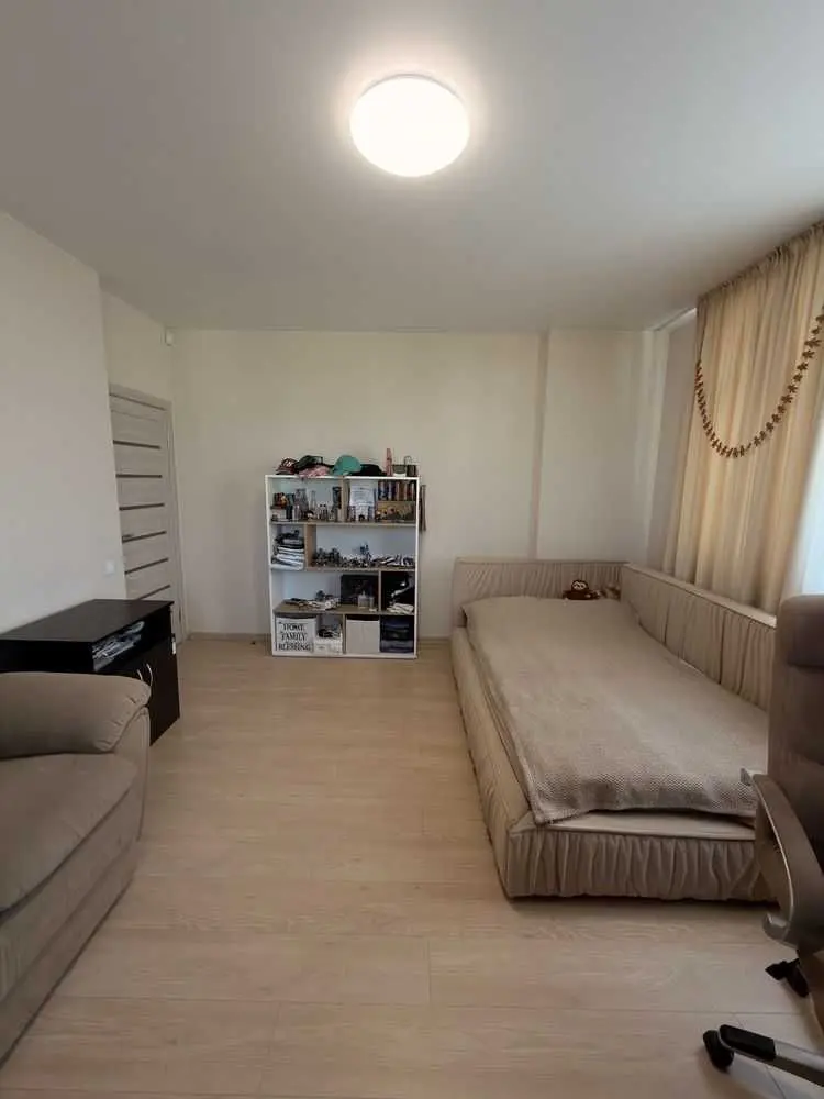 Фото Selling a 2-room apartment, 61 sq.m., Vidradnyi Avenue  Kyiv, price: 103000 USD, code 5841