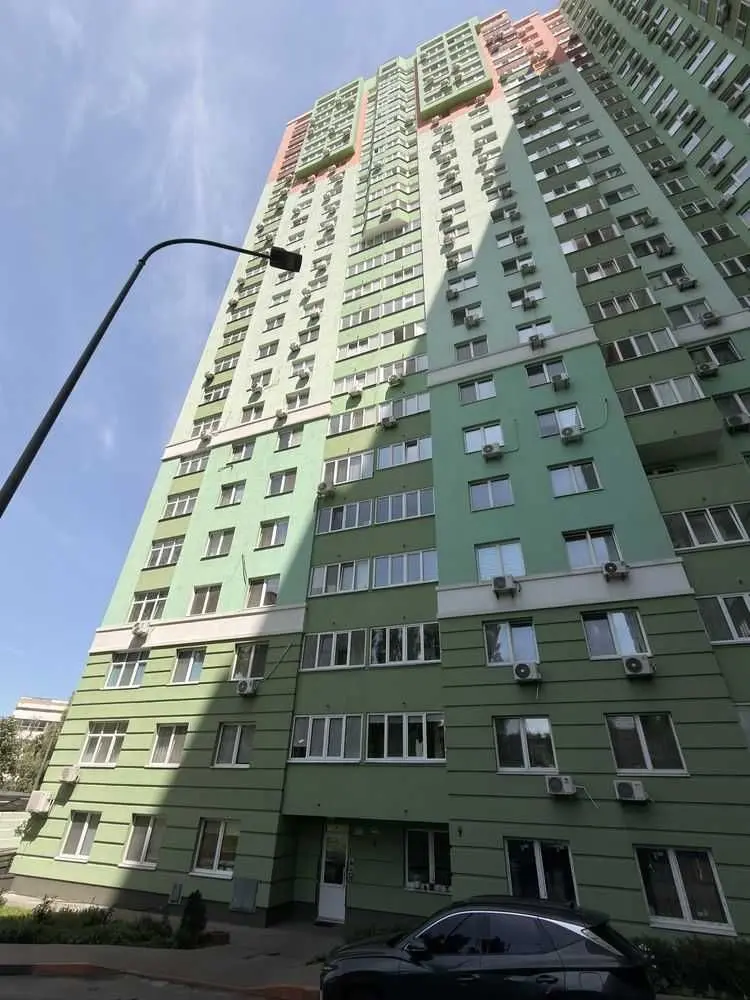 Фото Selling a 2-room apartment, 61 sq.m., Vidradnyi Avenue  Kyiv, price: 103000 USD, code 5841