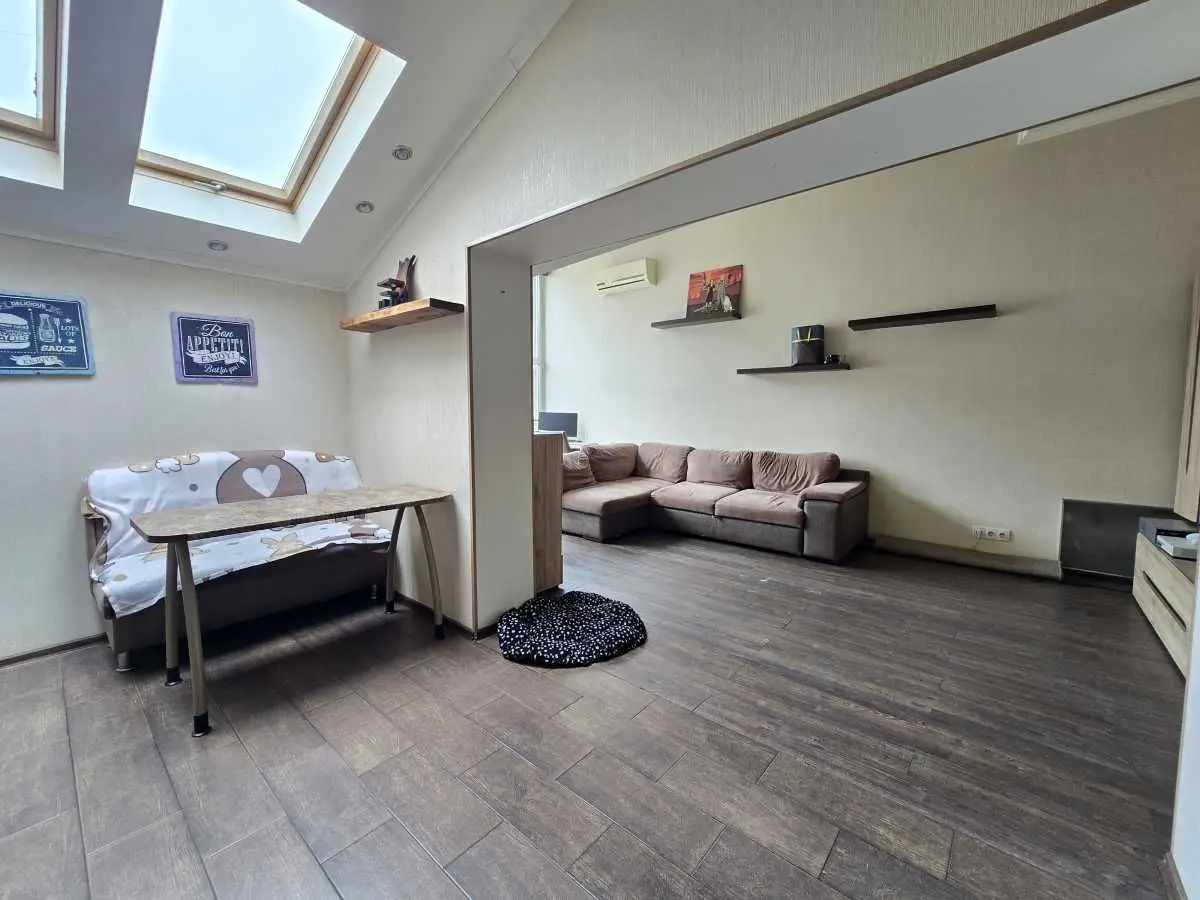 Фото Selling a 2-room apartment, 60 sq.m., Hostomelske Shose Street 18 Irpin, price: 69000 USD, code 5852