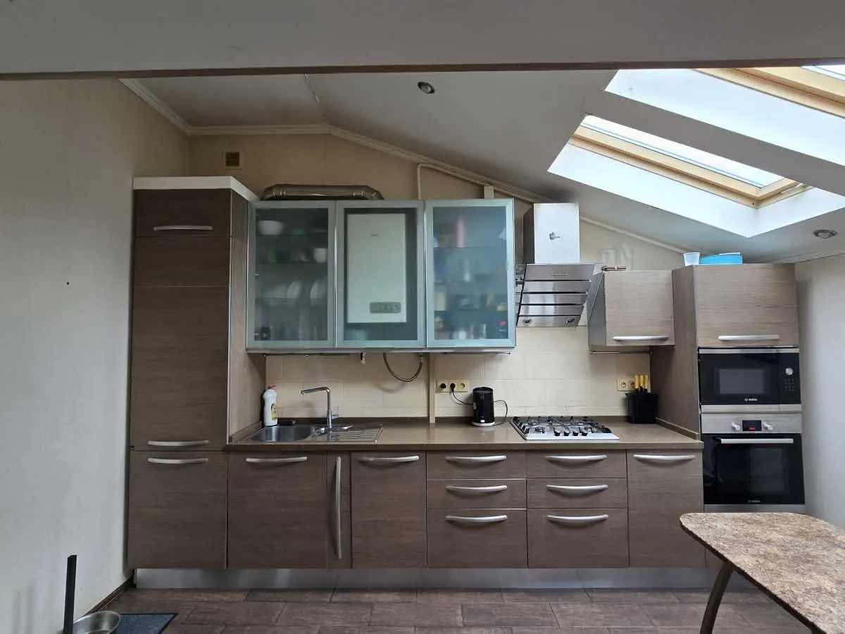 Фото Selling a 2-room apartment, 60 sq.m., Hostomelske Shose Street 18 Irpin, price: 69000 USD, code 5852