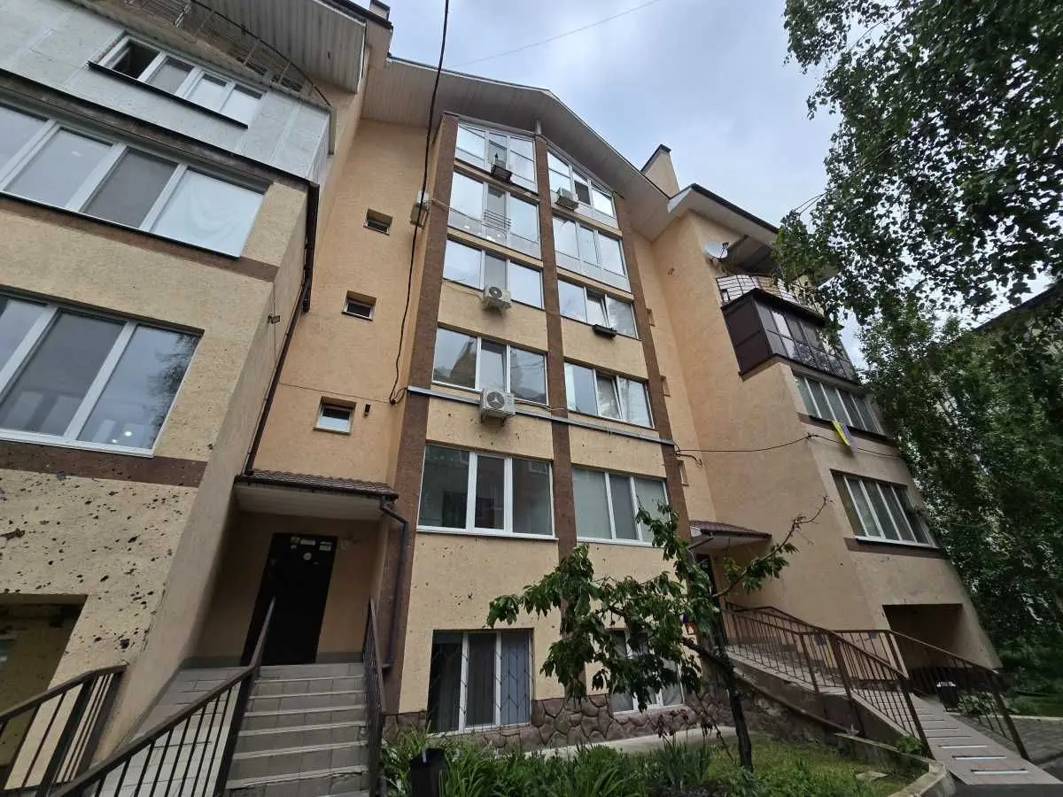 Фото Selling a 2-room apartment, 60 sq.m., Hostomelske Shose Street 18 Irpin, price: 69000 USD, code 5852