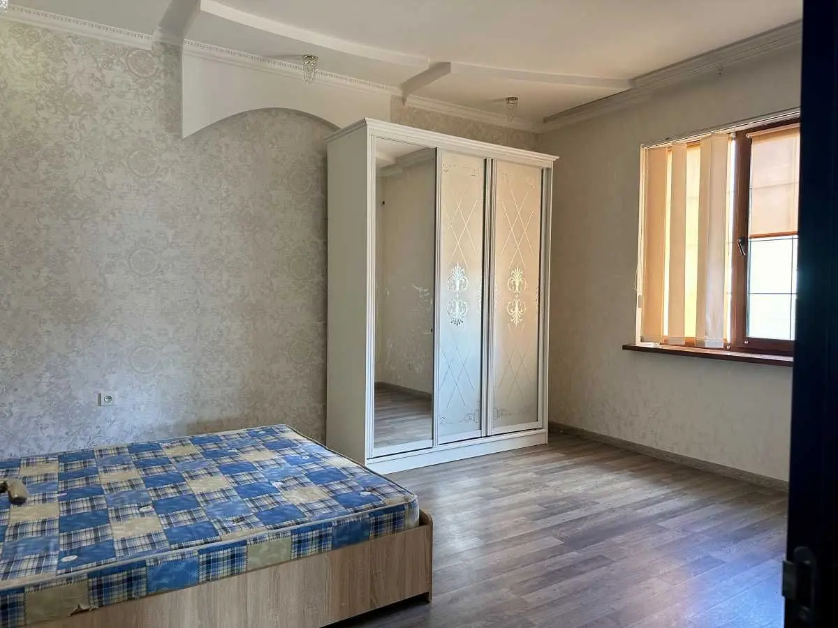Фото Продаю дом, 337 кв. м, Сосновая ул.  Васильков, цена: 140000 USD, код 5853