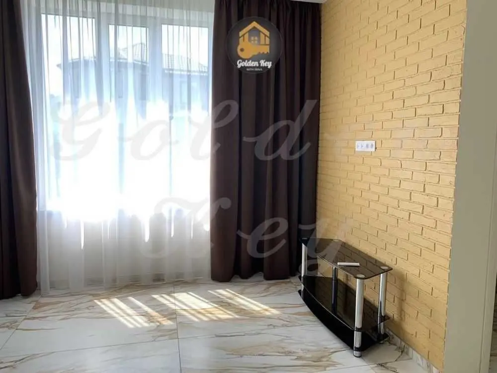 Фото Зняти будинок, Гора в довгострокову оренду, ціна: 1250 USD, код 5854