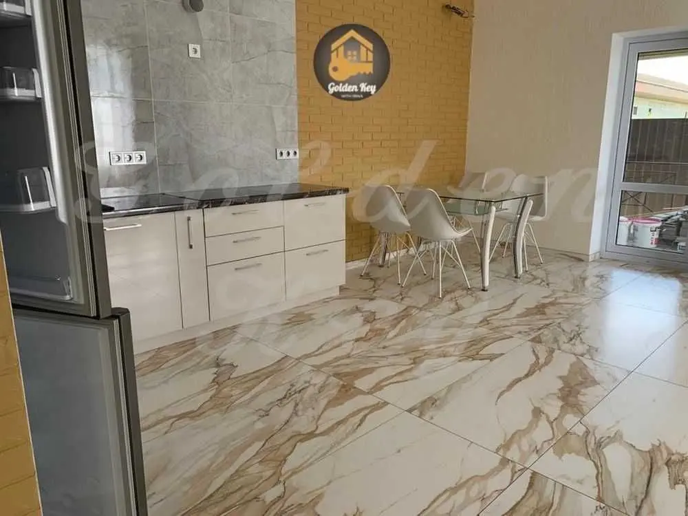 Фото Зняти будинок, Гора в довгострокову оренду, ціна: 1250 USD, код 5854