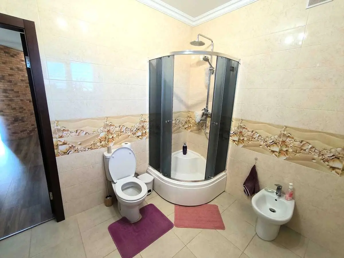 Фото Продаю будинок, 221 кв. м, Макарів, ціна: 175000 USD, код 5860