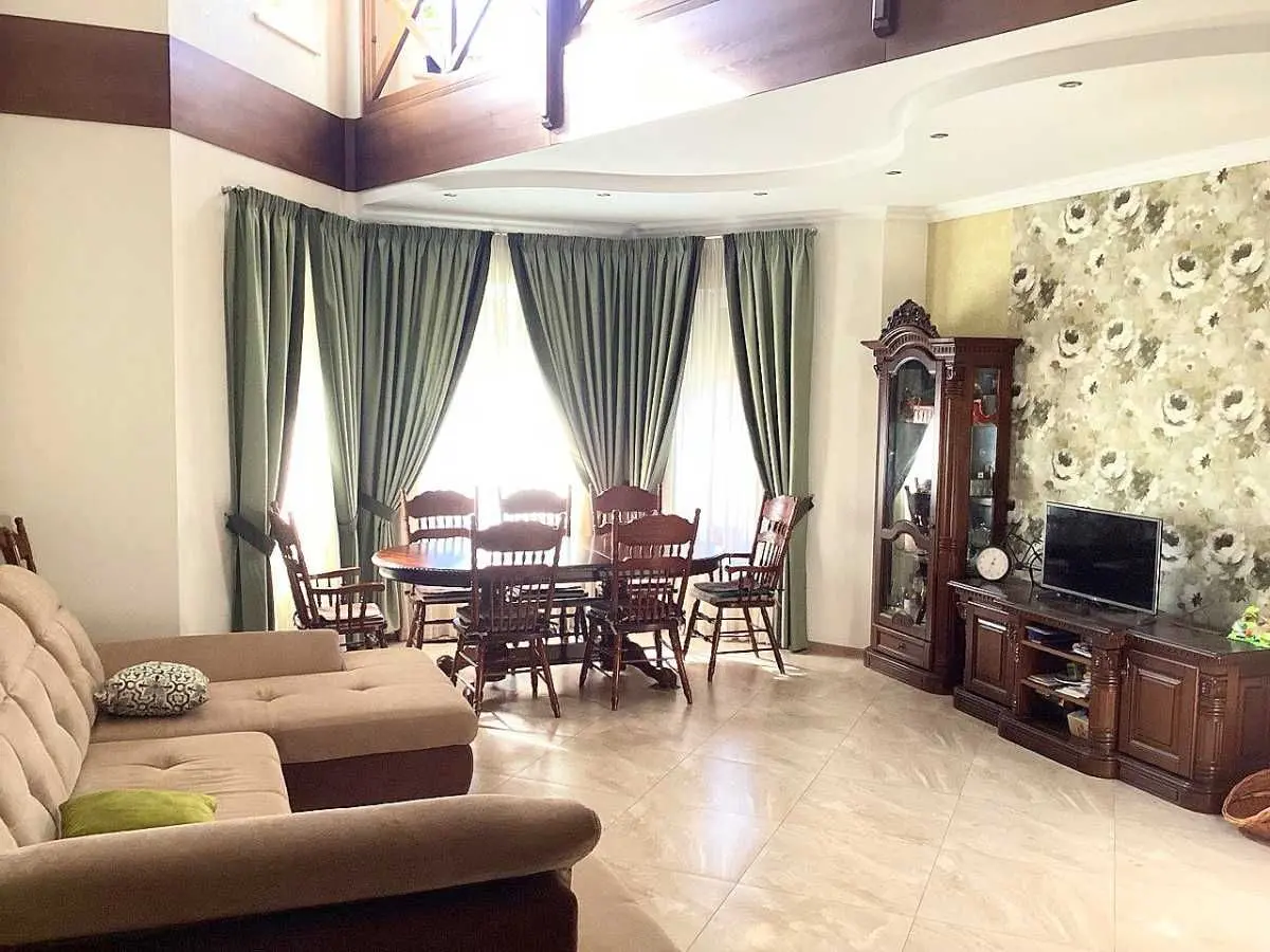 Фото Продаю будинок, 221 кв. м, Макарів, ціна: 175000 USD, код 5860
