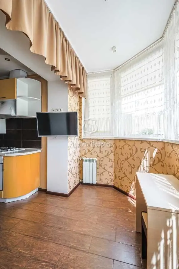 Фото Selling a 1-room apartment, 33.4 sq.m., Bohdana Khmelnytskoho Street 9в Svyatopetrivske, price: 63500 USD, code 5863