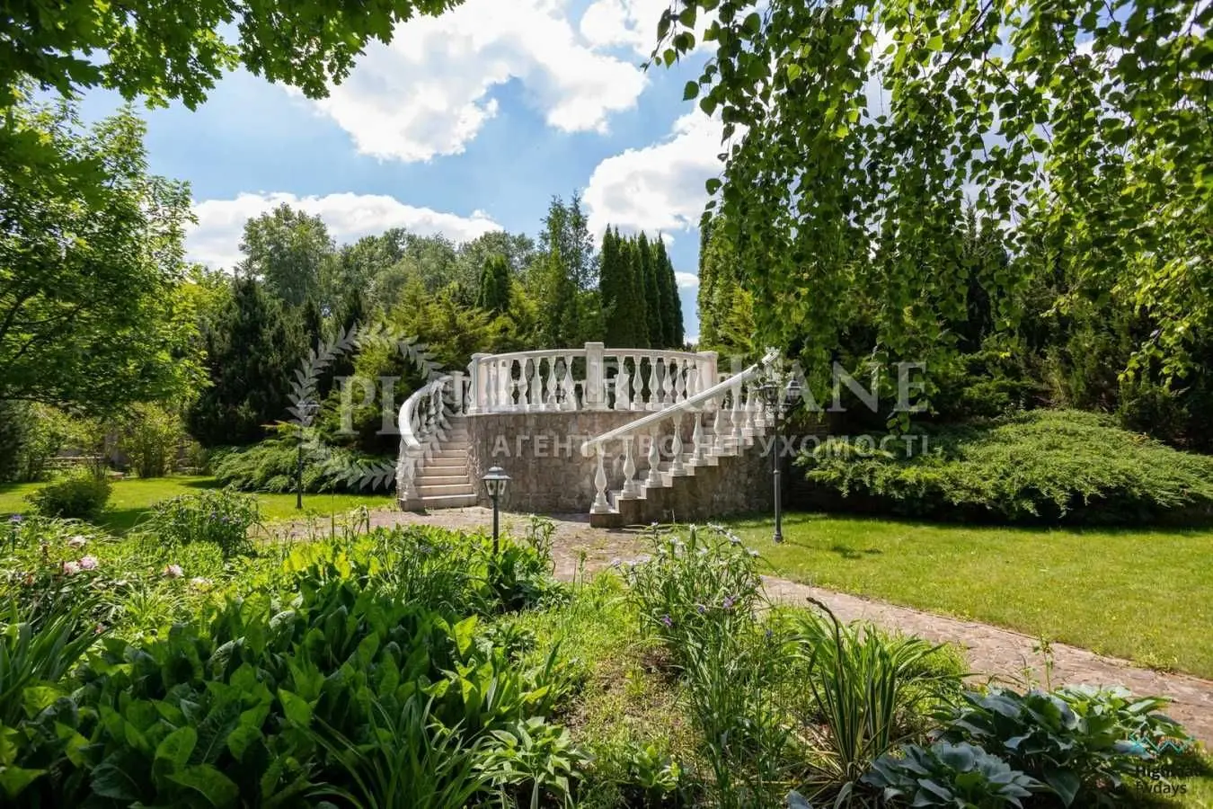 Фото Selling a house, 882.9 sq.m., Kozyn, price: 6000000 UAH, code 5869