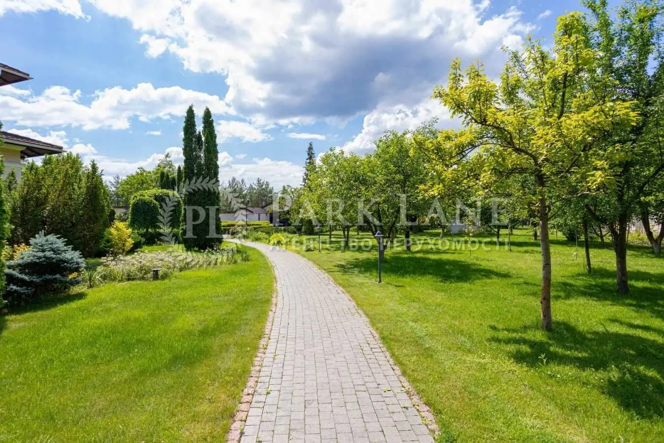 Фото Selling a house, 882.9 sq.m., Kozyn, price: 6000000 UAH, code 5869