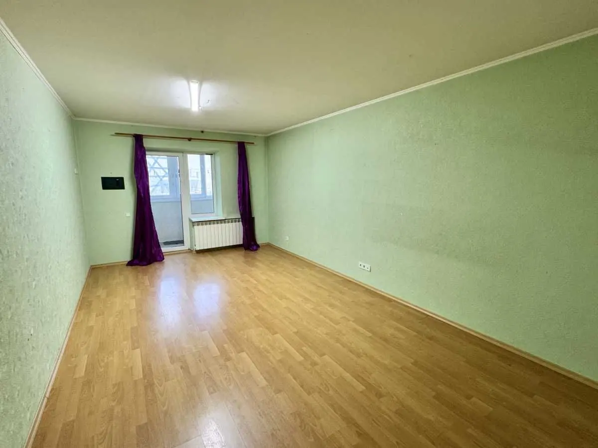 Фото Selling a 4-room apartment, 130 sq.m., Zorianyi Boulevard  Dnipro, price: 110000 USD, code 5878
