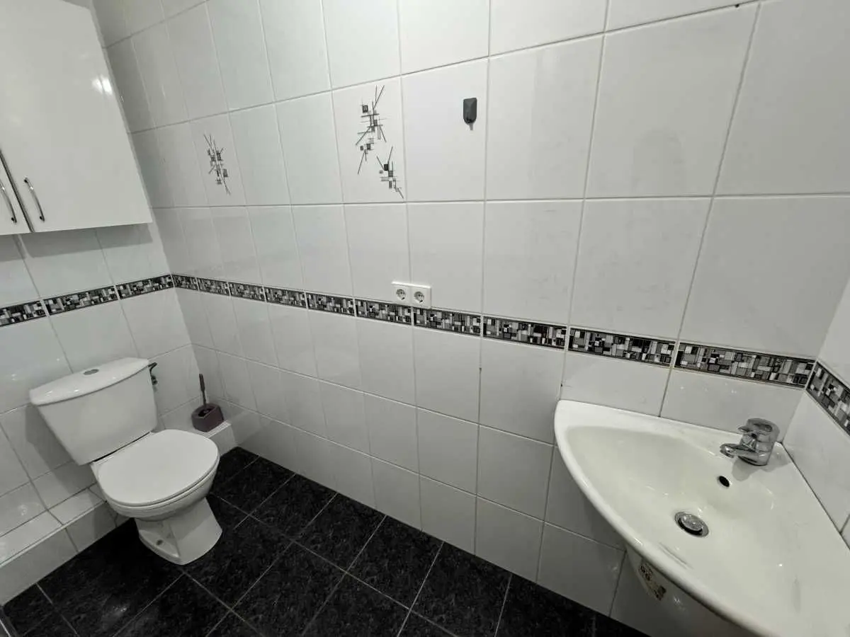 Фото Selling a 4-room apartment, 130 sq.m., Zorianyi Boulevard  Dnipro, price: 110000 USD, code 5878