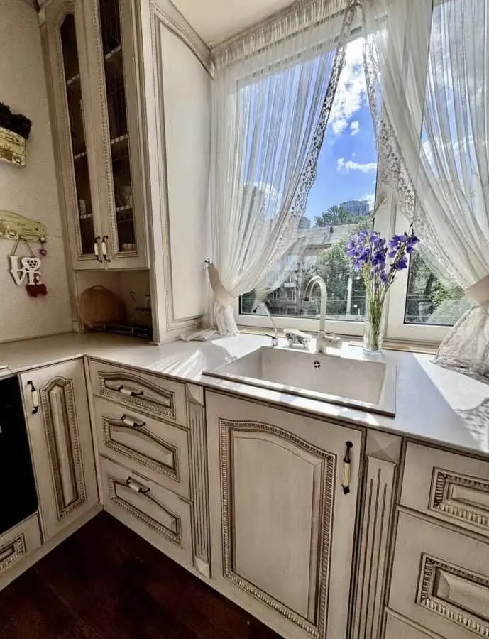 Фото Selling a 3-room apartment, 80 sq.m., Mykhaila Boichuka Street 15 Kyiv, price: 175000 USD, code 5885