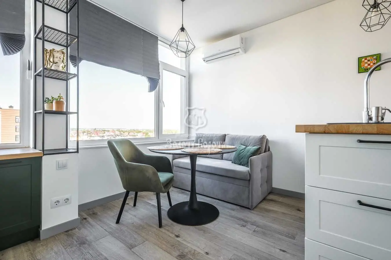Фото Selling a 2-room apartment, 63 sq.m., Yunatska Street  Kyiv, price: 138000 USD, code 5890