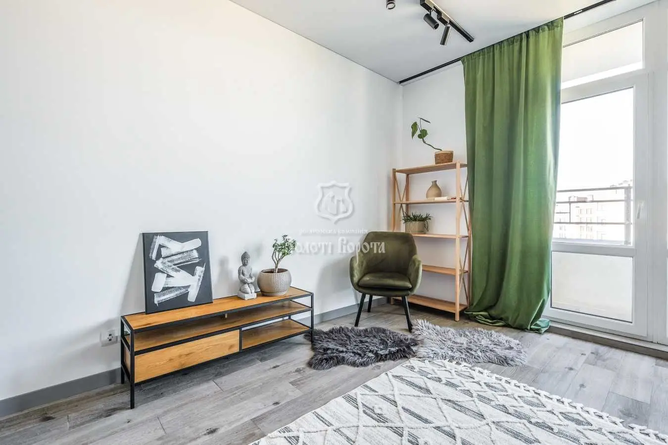 Фото Selling a 2-room apartment, 63 sq.m., Yunatska Street  Kyiv, price: 138000 USD, code 5890