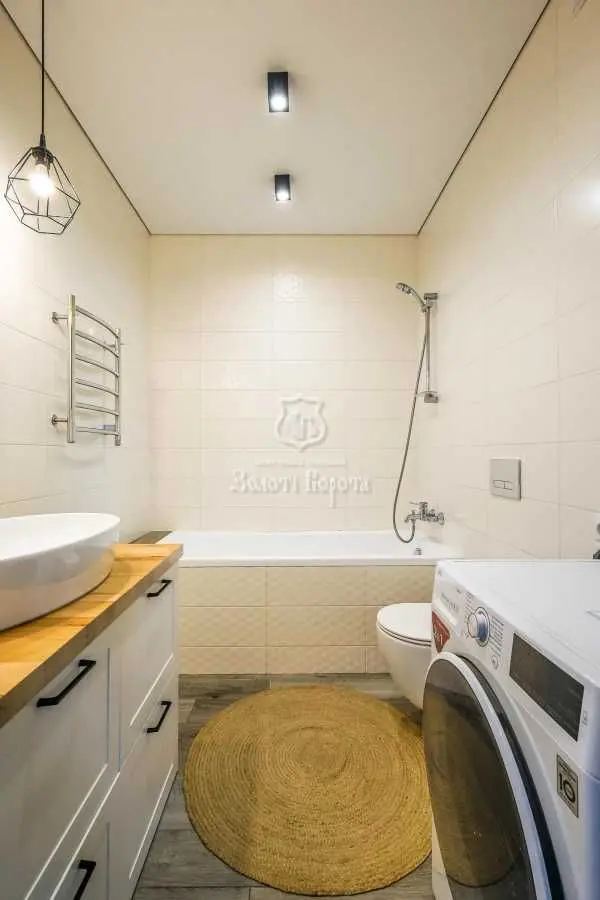 Фото Selling a 2-room apartment, 63 sq.m., Yunatska Street  Kyiv, price: 138000 USD, code 5890