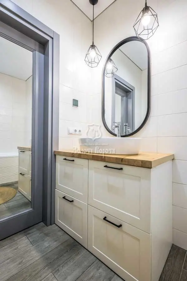 Фото Selling a 2-room apartment, 63 sq.m., Yunatska Street  Kyiv, price: 138000 USD, code 5890