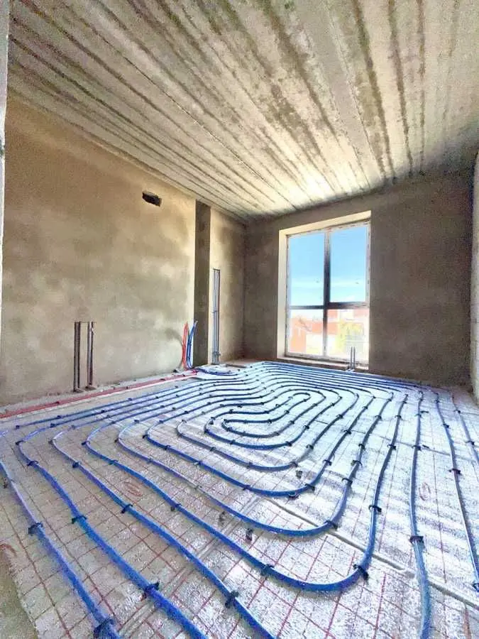Фото Продаю 1 кімнатну квартиру, 36.5 кв. м, Інститутська вул.  Гатне, ціна: 45500 USD, код 5892