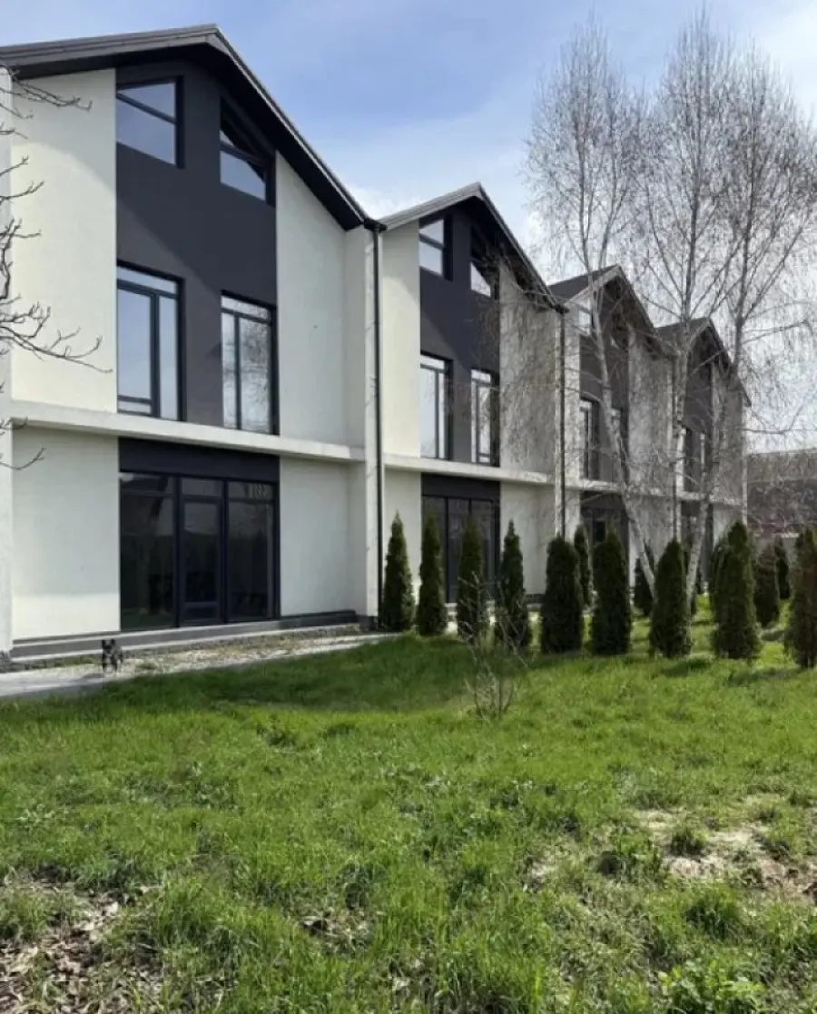 Фото Selling a house, 118 sq.m., Tsentralna street  Kyiv, price: 105000 $, code 5893