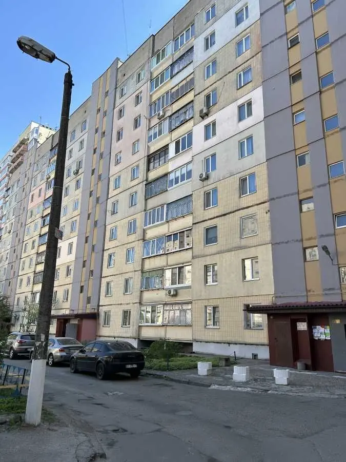 Фото Selling a 3-room apartment, 72 sq.m., Olimpiiska Street  Brovary, price: 63000 USD, code 5898