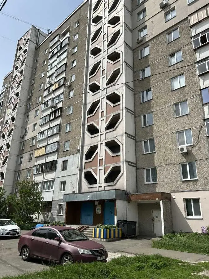 Фото Selling a 3-room apartment, 72 sq.m., Symona Petliury Street (Cherniakhovskoho Street) 25 Brovary, price: 59000 USD, code 5899
