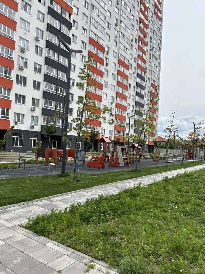 Фото Selling a 1-room apartment, 37 sq.m., Symona Petliury Street (Cherniakhovskoho Street)  Brovary, price: 56000 USD, code 5901