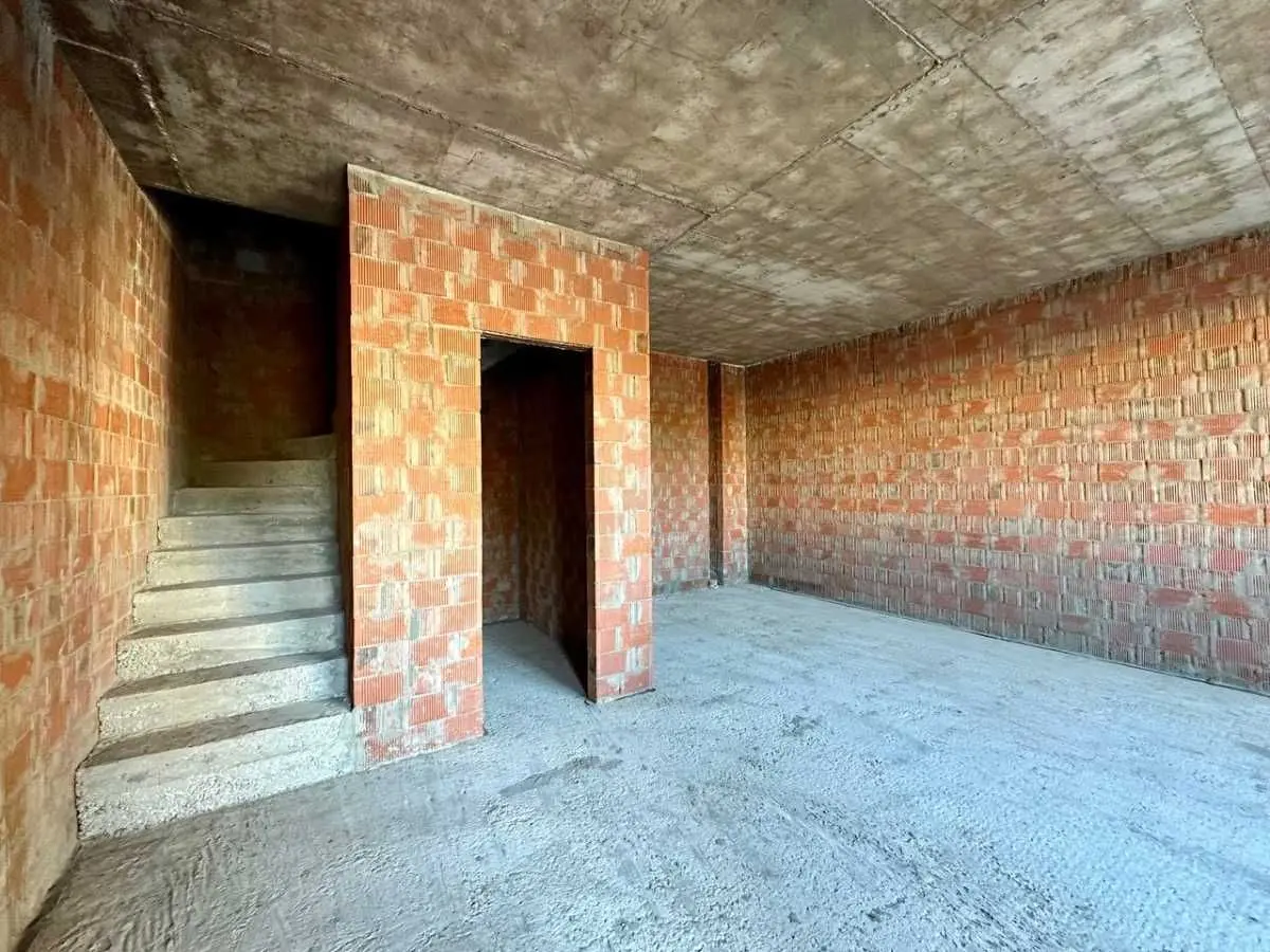 Фото Selling a 3-room apartment, 71 sq.m., Sviatopetrovskoho Street (Petrovskoho Street)  Hatne, price: 75000 USD, code 5902
