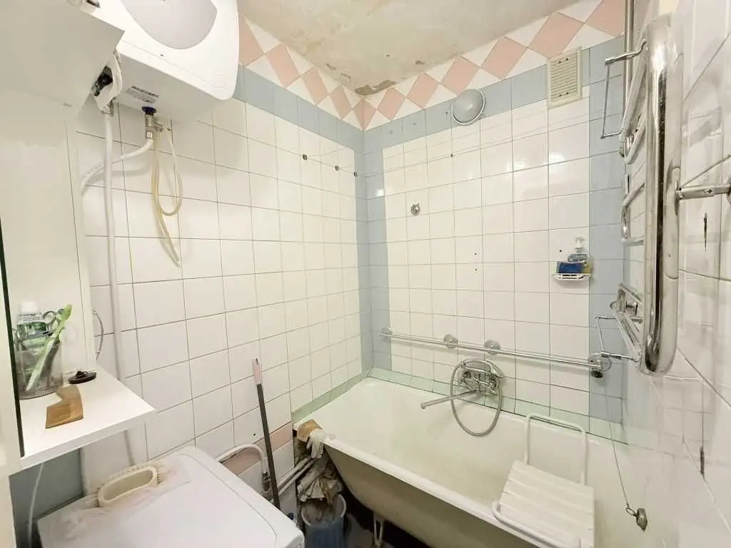 Фото Selling a 3-room apartment, 58 sq.m., Novatoriv Street 4 Kyiv, price: 55000 USD, code 5905