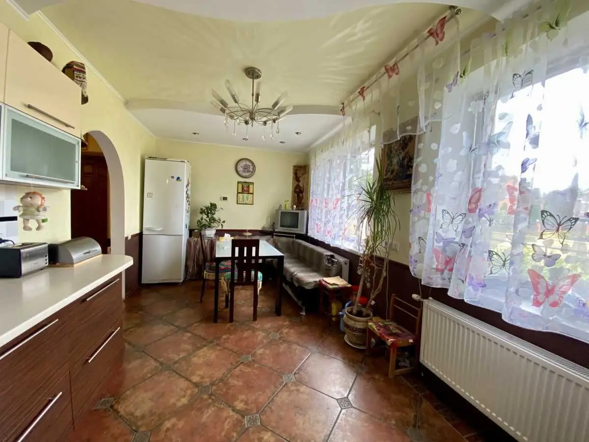Фото Продаю дом, 322 кв. м, Борисполь, цена: 200000 USD, код 5914