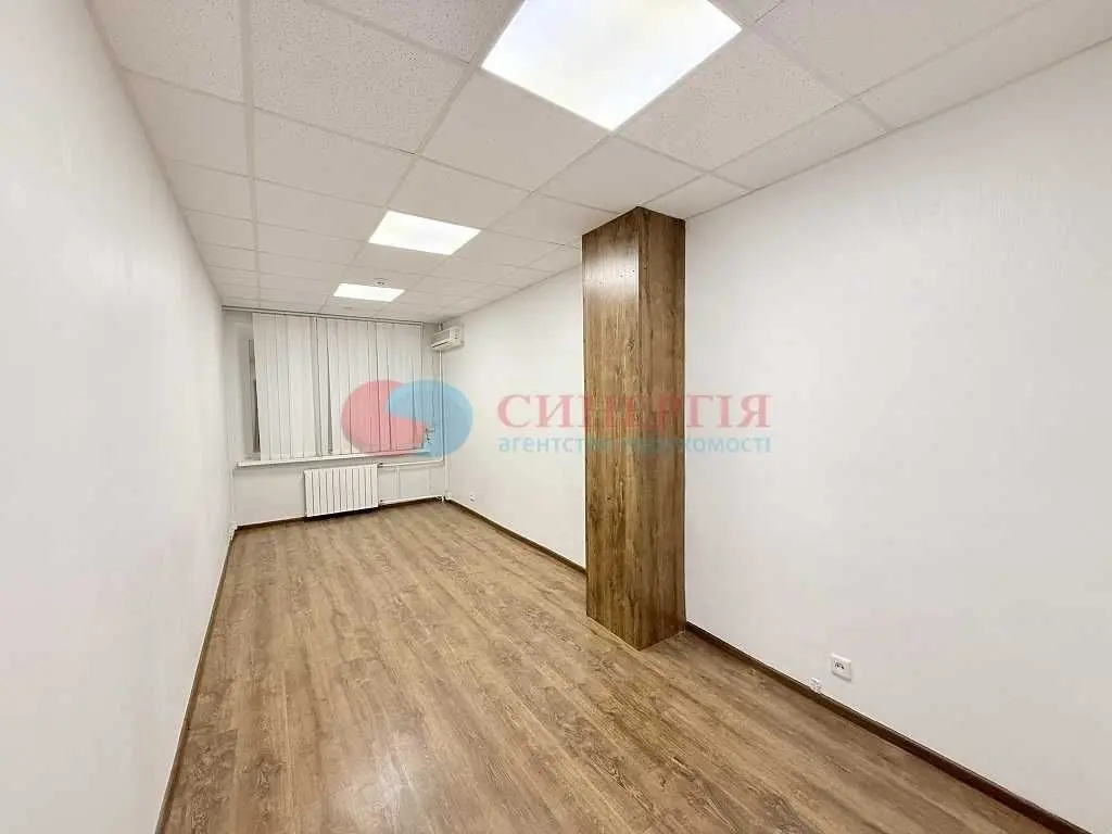 Фото Продаю офис, 360 кв. м, Костя Гордиенко пер. (Чекистов) 2а Киев, цена: 1200 USD, код 5927