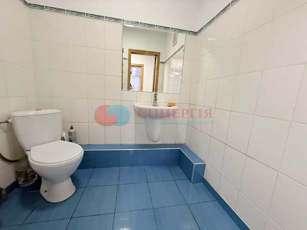 Фото Продаю офис, 360 кв. м, Костя Гордиенко пер. (Чекистов) 2а Киев, цена: 1200 USD, код 5927