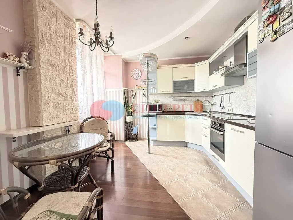 Фото Продаю 2 кімнатну квартиру, 78 кв. м, Макіївська вул. 8 Київ, ціна: 107000 USD, код 5930